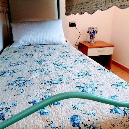 Residenza Rosa Maria Apartman Orosei Kültér fotó