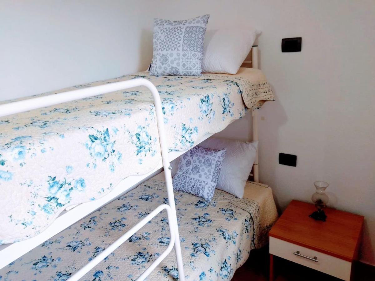 Residenza Rosa Maria Apartman Orosei Kültér fotó