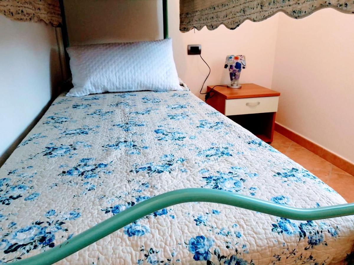 Residenza Rosa Maria Apartman Orosei Kültér fotó