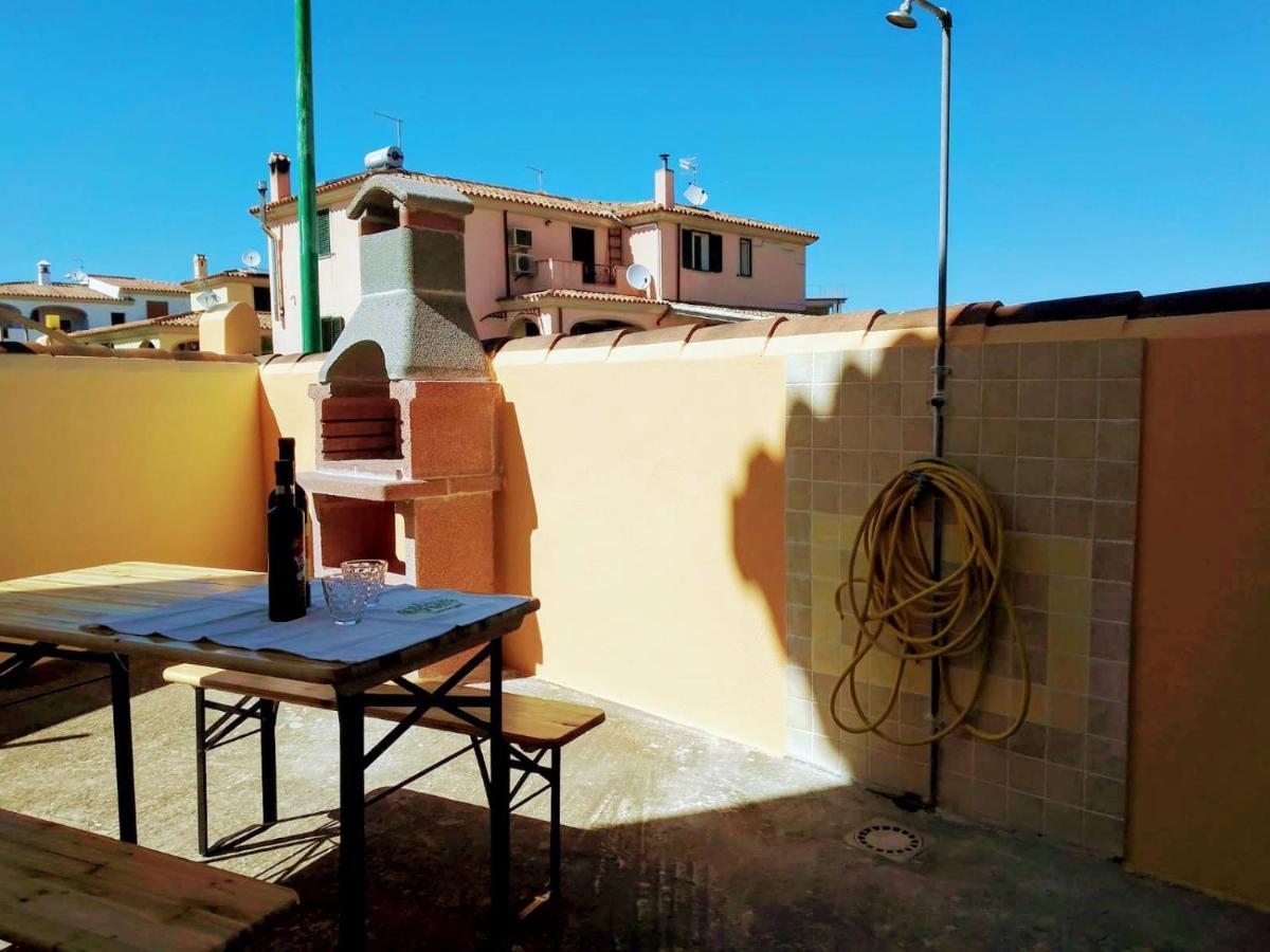 Residenza Rosa Maria Apartman Orosei Kültér fotó